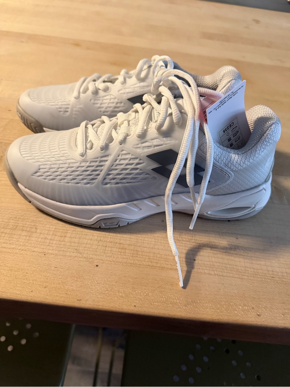 Lotto Mirage 100 Speed Tennis Shoes – Women’s 6.5 – White/Cool Gray – Worn Once